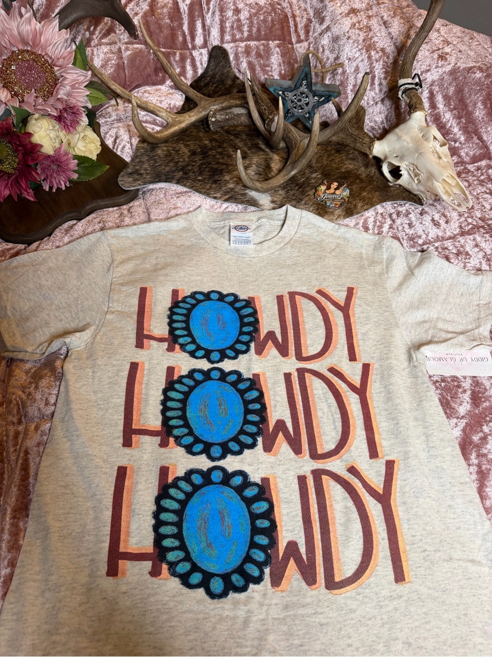 Delta Cream Short Sleeve Tee with Blue Medallions and Rust 'Howdy' Print